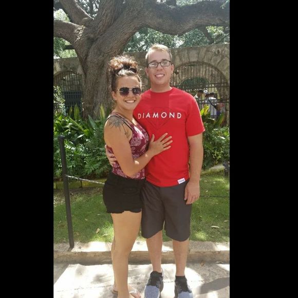 Meet your Posher, Alyssa - Picture 1 of 1